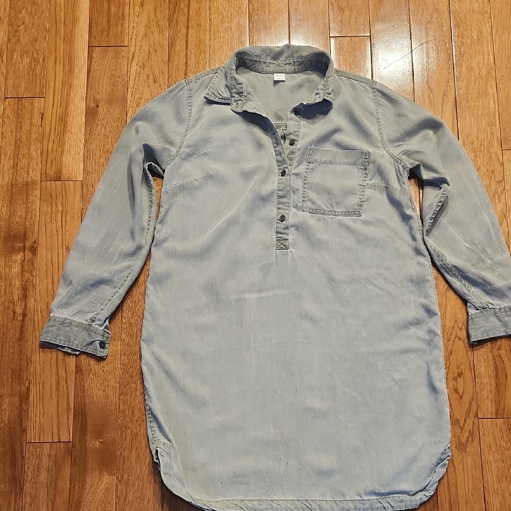 Old Navy Denim Blue Button Down dress Size Small